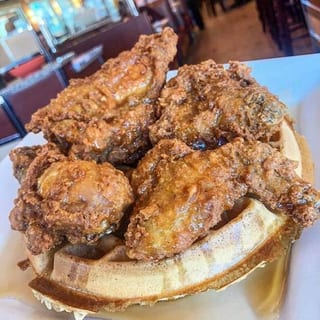 Fried Chicken & Waffle