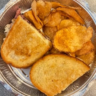Classic Diner Reuben